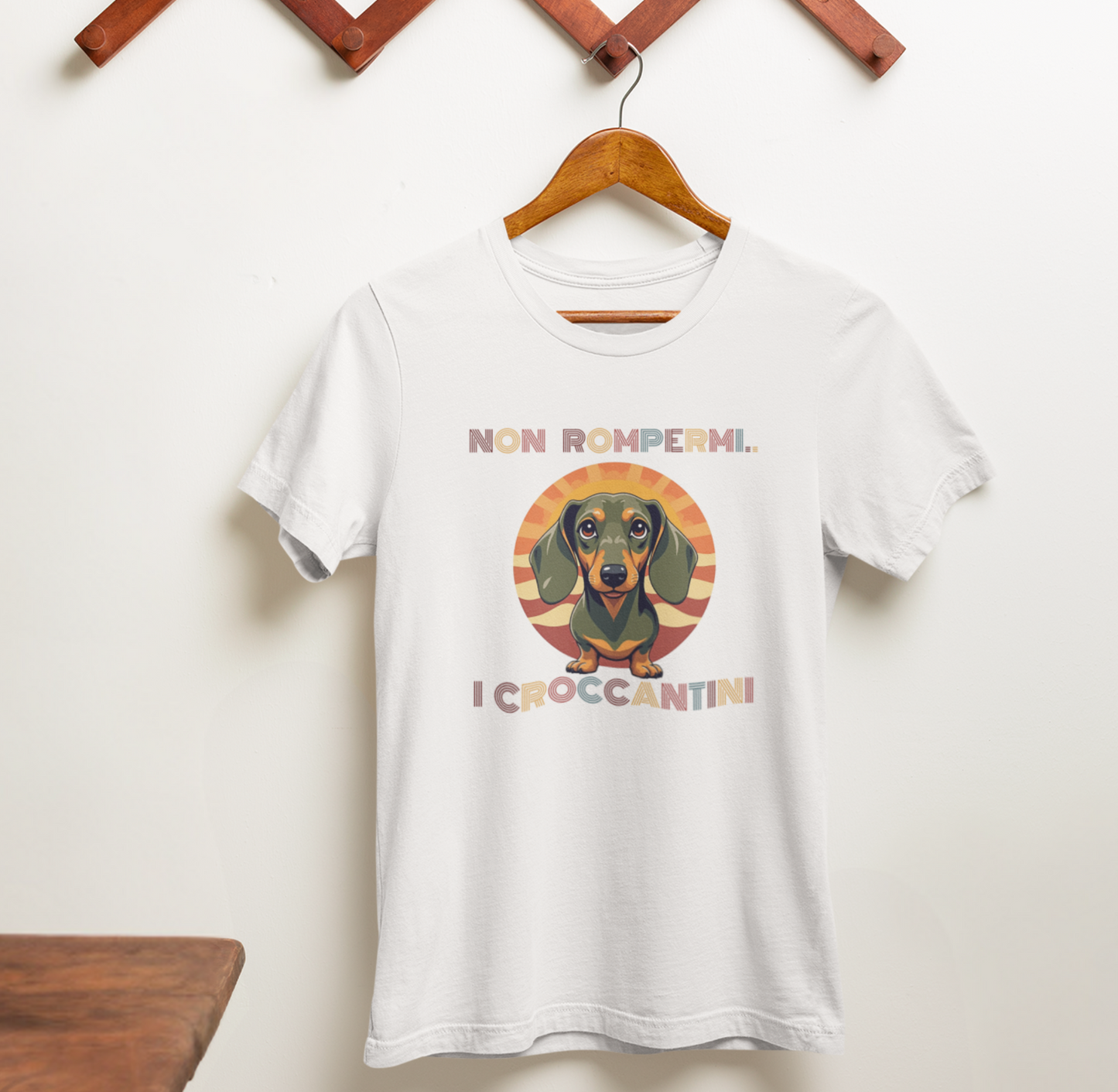 T-shirt Uomo di  cotone 100 % biologico certificato di colore bianco con frase umoristica e bassotto - Made in Italy